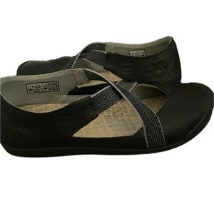 Keen Women's Size 8.5 Shoes Lower East Side Black Leather Mary Jane Flats Casual